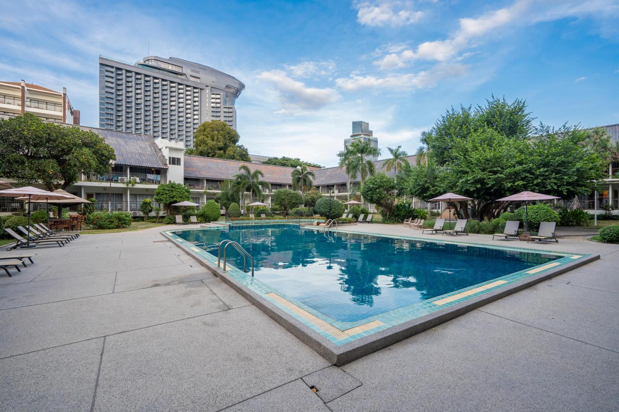Sunshine Garden Resort Pattaya Exterior photo